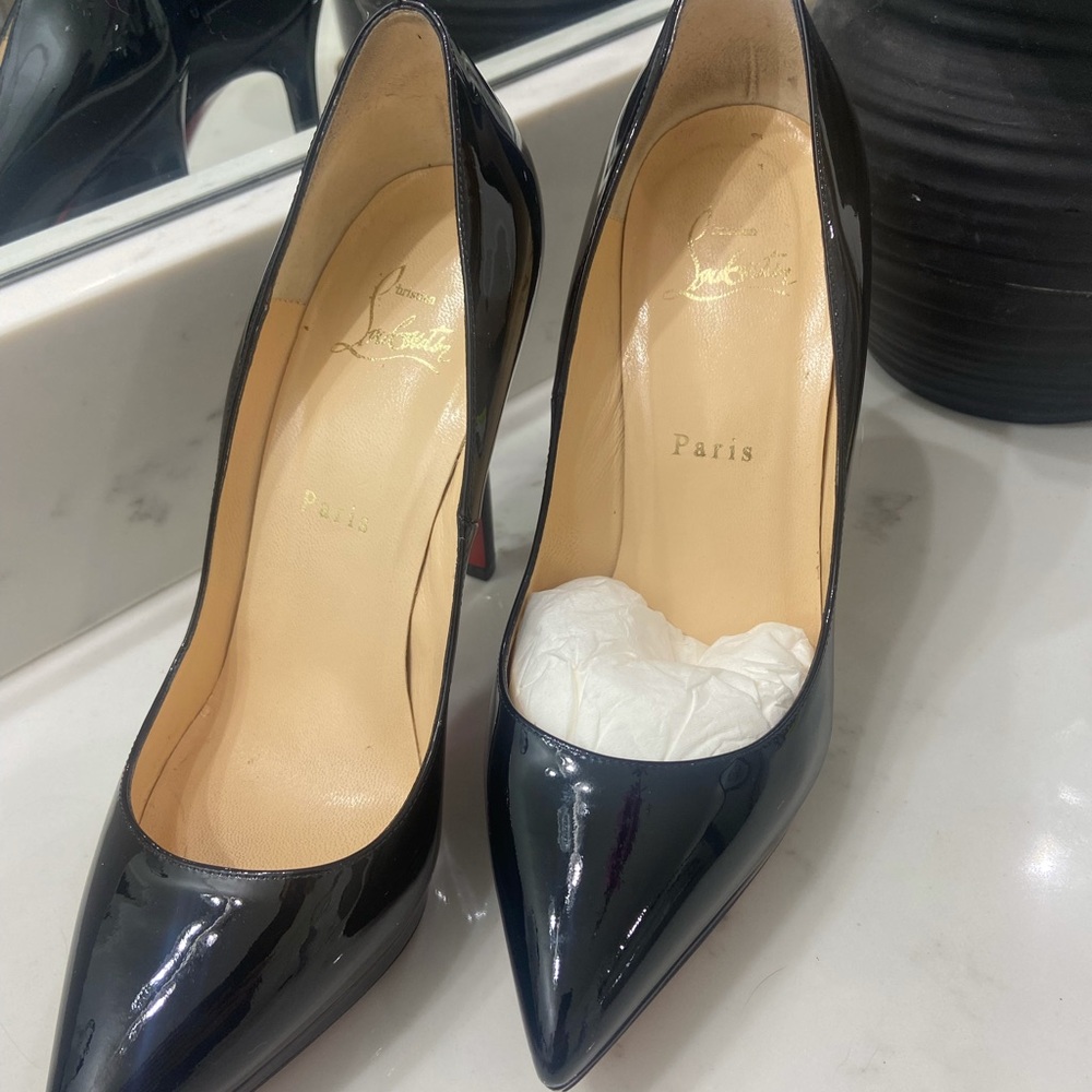 RED Bottom classic pumps
